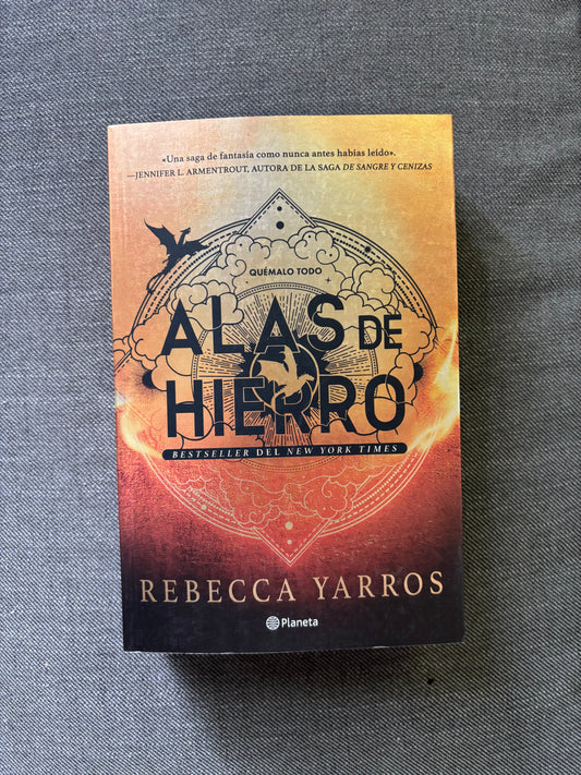 Alas de Hierro, Rebecca Yarros